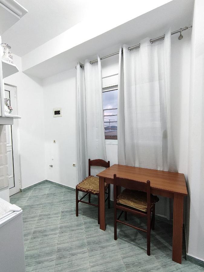 Joen Apartments Sarande Bagian luar foto