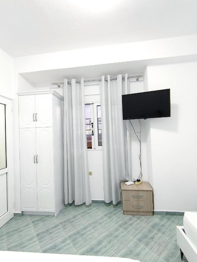 Joen Apartments Sarande Bagian luar foto