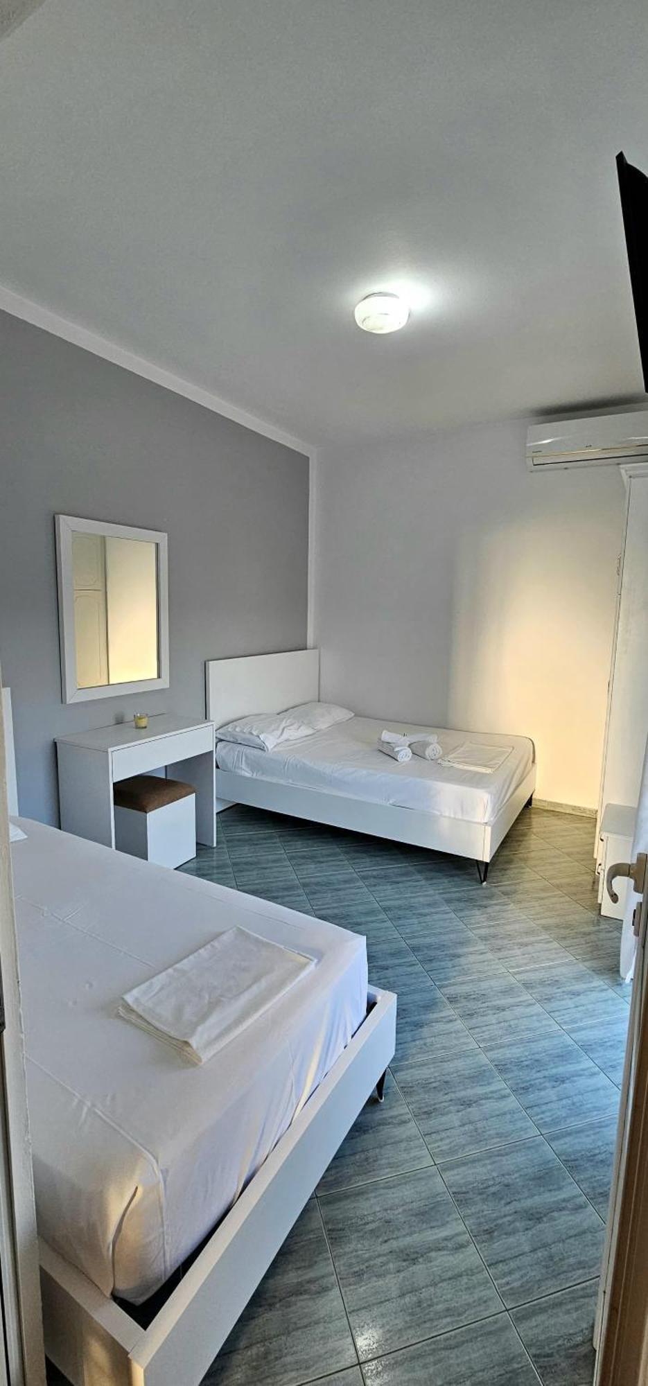 Joen Apartments Sarande Bagian luar foto